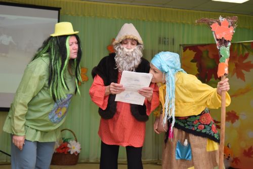 В детском саду «Золотая Рыбка» Камских Полян отметили День пожилого человека