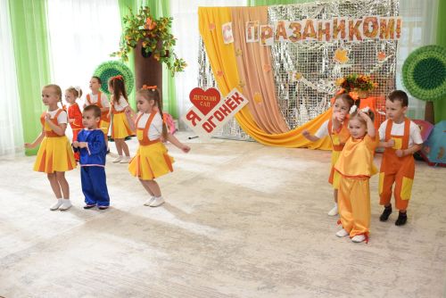 В детском саду «Огонек» Камских Полян отметили День пожилого человека