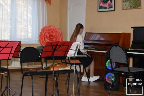 Концерт для защитников Отечества в музыкальной школе Камских Полян