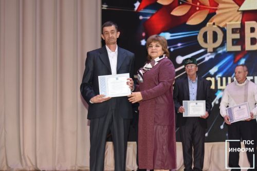 ✅День защитника Отечества отпраздновали в Камских Полянах концертом