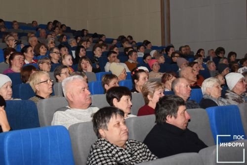 ✅День защитника Отечества отпраздновали в Камских Полянах концертом