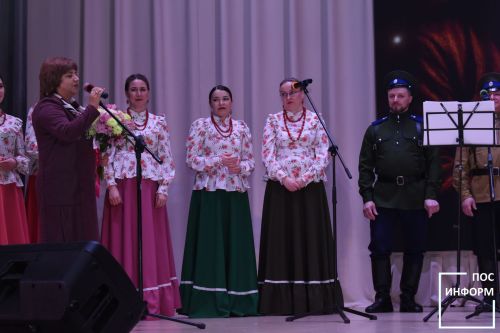 ✅День защитника Отечества отпраздновали в Камских Полянах концертом