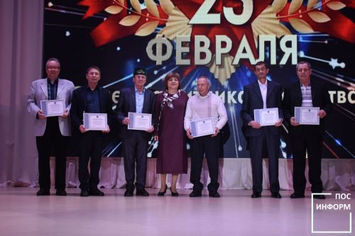 ✅День защитника Отечества отпраздновали в Камских Полянах концертом