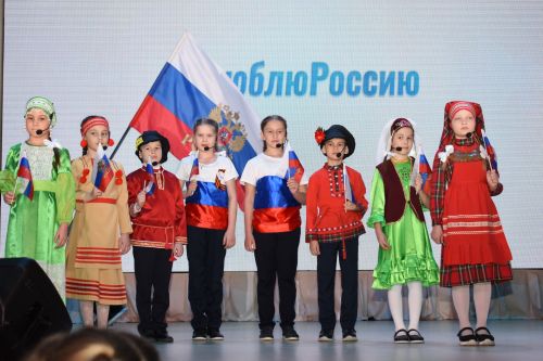 В камских Полянах состоялось торжественное открытие года «Патриотизма и единства»