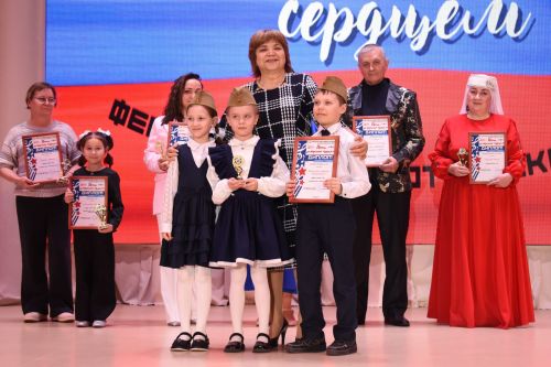 В камских Полянах состоялось торжественное открытие года «Патриотизма и единства»