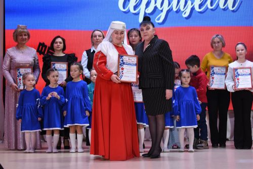 В камских Полянах состоялось торжественное открытие года «Патриотизма и единства»