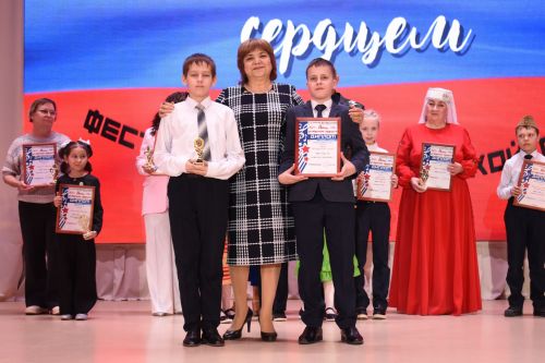 В камских Полянах состоялось торжественное открытие года «Патриотизма и единства»