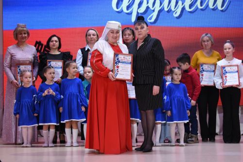 В камских Полянах состоялось торжественное открытие года «Патриотизма и единства»