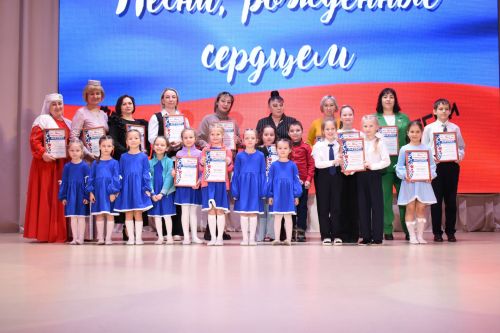 В камских Полянах состоялось торжественное открытие года «Патриотизма и единства»