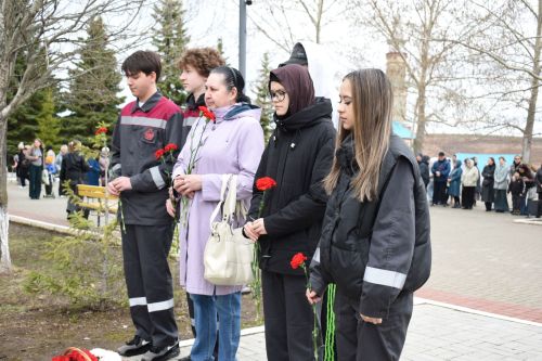 В Камских Полянах почтили память крупнейшей техногенной катастрофы