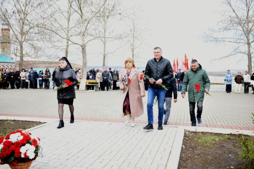 В Камских Полянах почтили память крупнейшей техногенной катастрофы