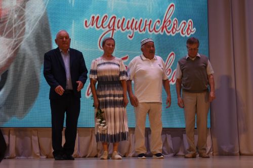 В Камских Полянах сказали спасибо медикам и поздравили больницу с 40-летием