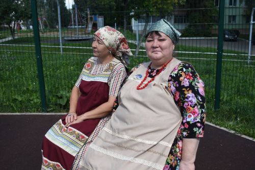 «Загадочный кокошник»: как на Школьном бульваре Камских Полян ожила русская народная сказка!