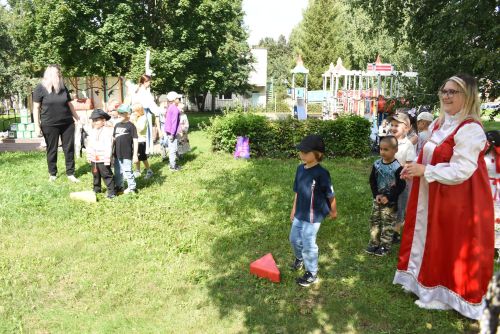 В Камских Полянах прошел невероятно яркий праздник под названием «Национальное лето в кубе»