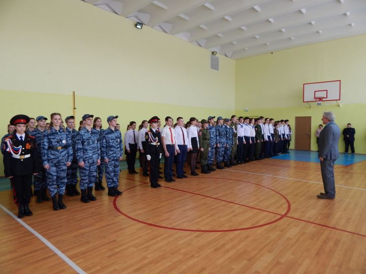 В Камскополянской школе №2 состоялся школьный этап конкурса смотра строя и песни среди учащихся
