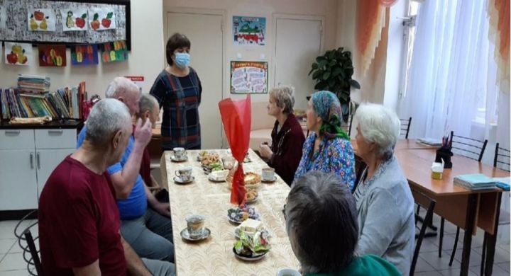 В Камских Полянах проводятся мероприятия Ко Дню пожилых