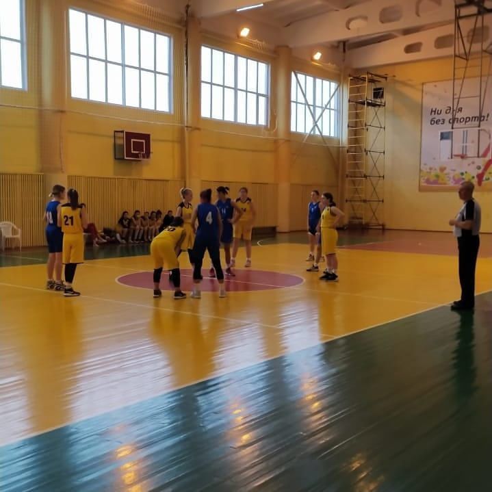 На базе Спортивной школы №5 прошло первенство РТ по баскетболу