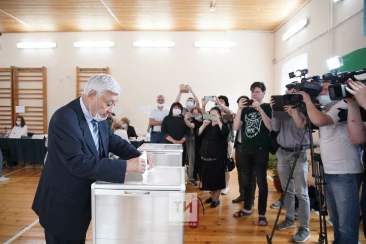 Фарид Мухаметшин проголосовал на праймериз «Единой России»