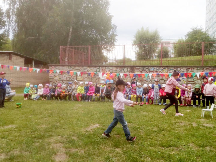 В Камских Полянах прошел детский сабантуй в детском саду "Золотая рыбка"
