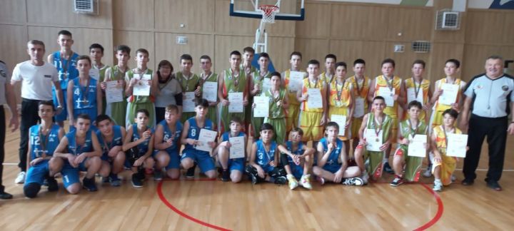 Камполянские баскетболисты заняли первое место в Первенстве РТ в г. Буинск
