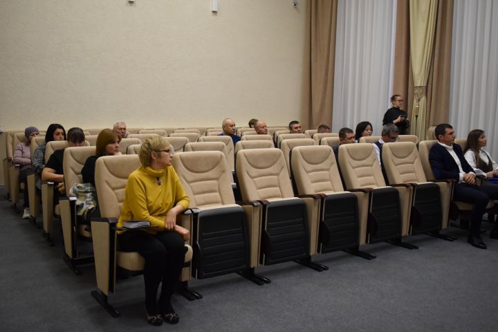 В Камских Полянах прошла встреча с представителями банка