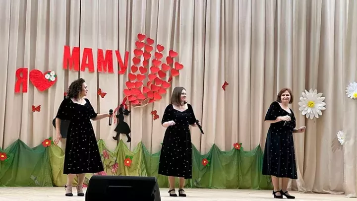 Камполянские артисты выступили в доме культуры села Большое Афанасово