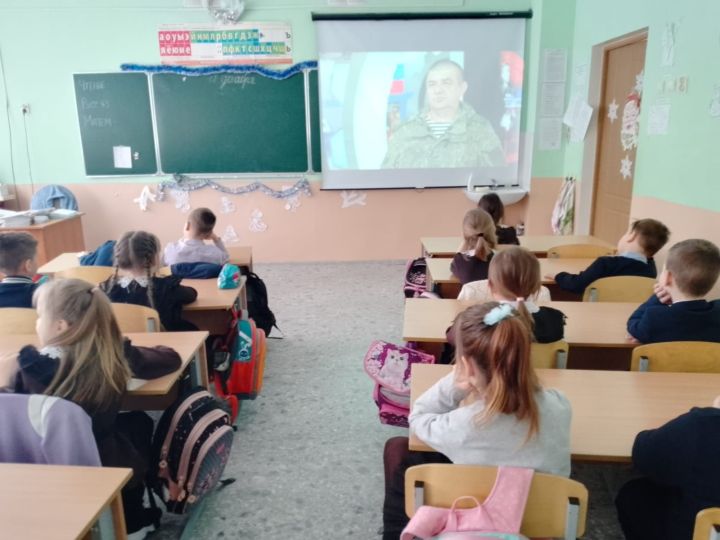 В школе № 1 прошли занятия по теме «Герои нашего времени»