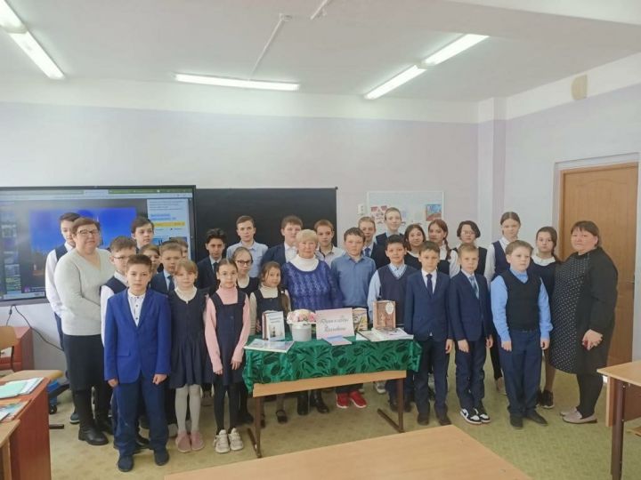 Учащиеся камполянской школы N2 приняли участие в поэтическом вечере