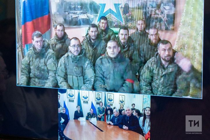 «Мы обязательно вернемся»: в Казани провели телемост для мобилизованных и их близких