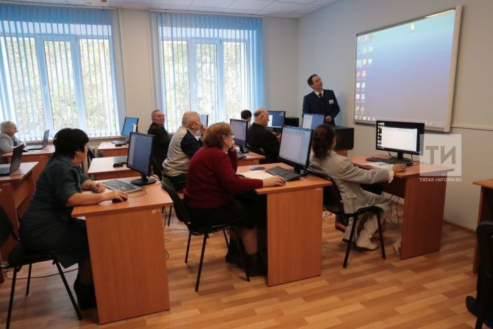 Более 900 татарстанцев трудоустроились, получив допобразование по нацпроекту «Демография»