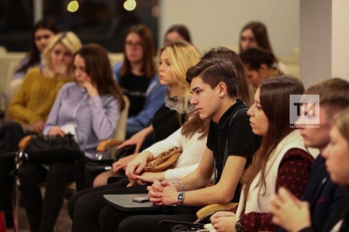 Студенты 11 ведущих вузов России станут волонтёрами на KazanForum