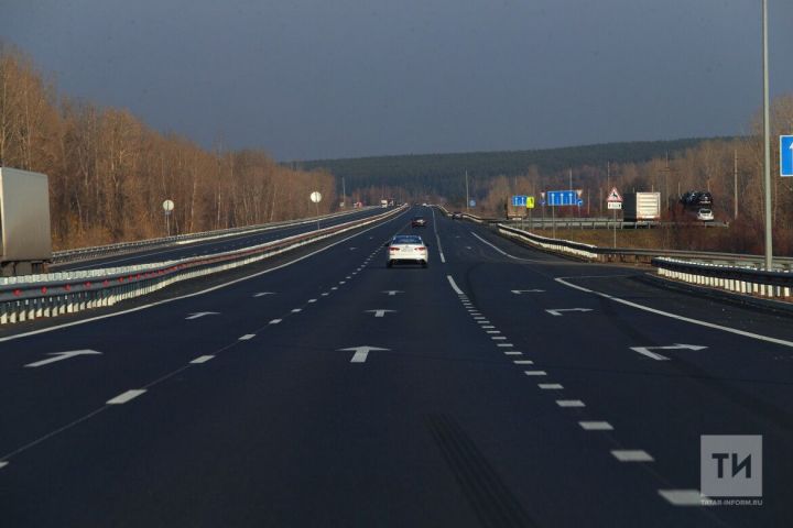 Регионам разрешат штрафовать россиян за нарушение правил проезда по платным трассам
