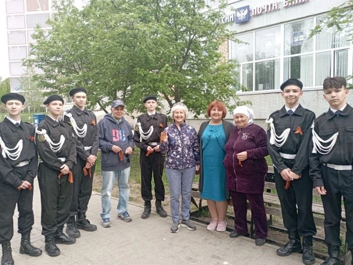 Активисты отряда «Форпост» решили поддержать Всероссийскую акцию «Георгиевская ленточка»