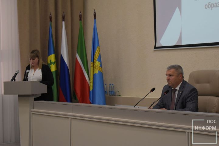 В Камских Полянах состоялась 27 сессия совета муниципального образования