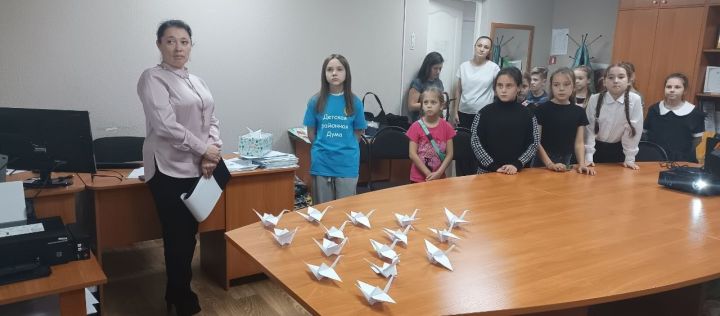 В Центре детского творчества «Радуга» Камских Полян прошел праздник белых журавлей