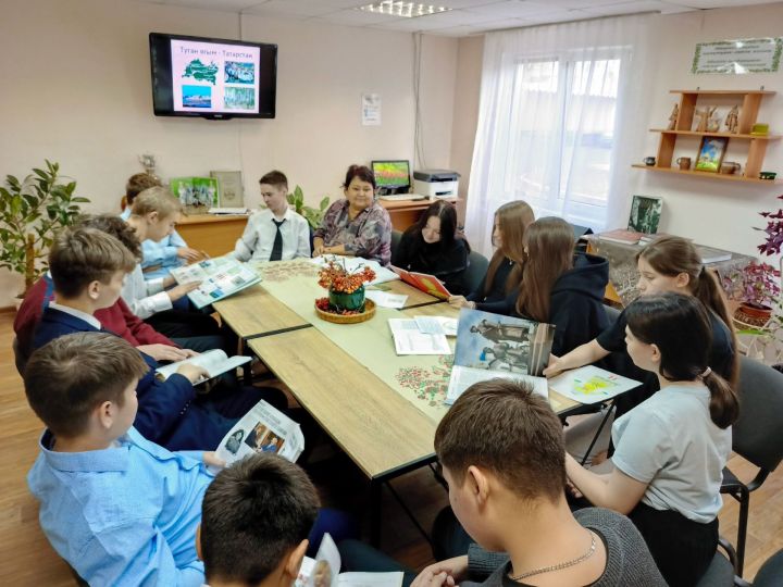 Осенние забавы: школьники Камских Полян исследуют богатое прошлое Татарстана