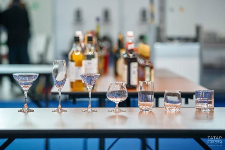 Нарколог Минздрава РТ советуют отказаться от алкоголя в новогодние праздники