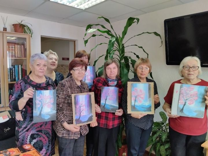 В камполянской библиотеке прошел мастер-класс по живописи