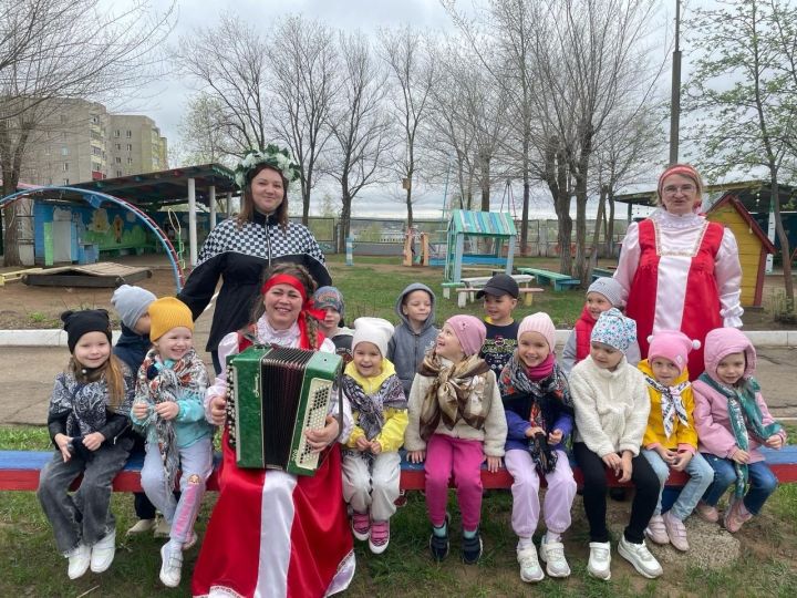 Для воспитанников детского сада «Огонек» провели весеннее развлечение