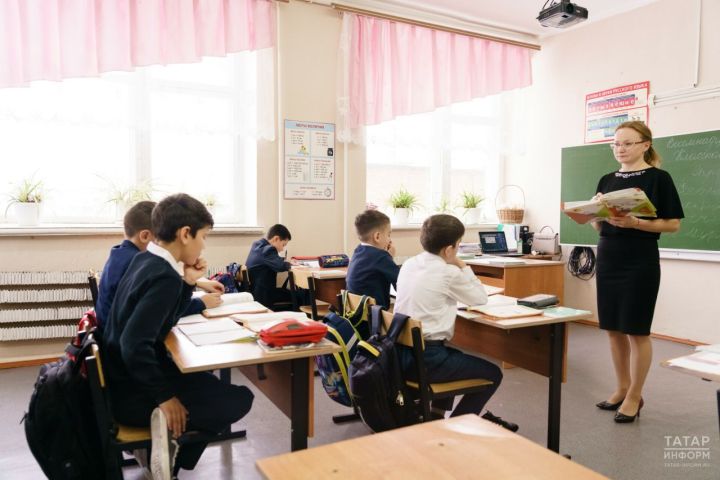 В Госдуме рассматривается законопроект, предполагающий ограничение доступа к социальным сетям для школьников