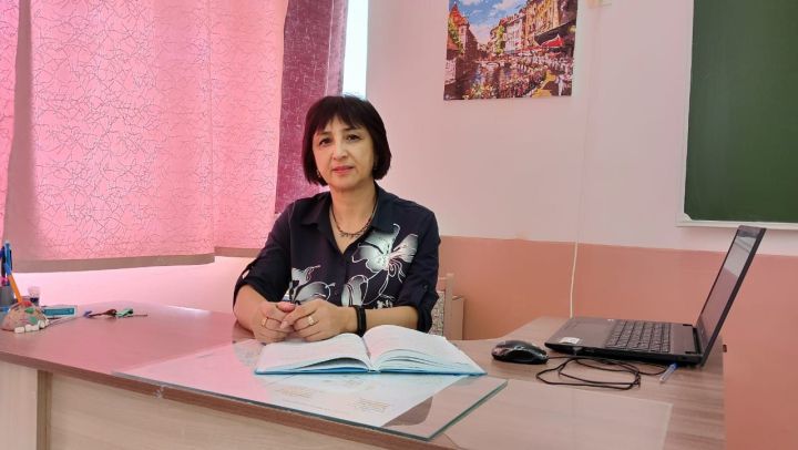 Математика учит логике: история учителя Камских Полян Джамили Шабакаевой
