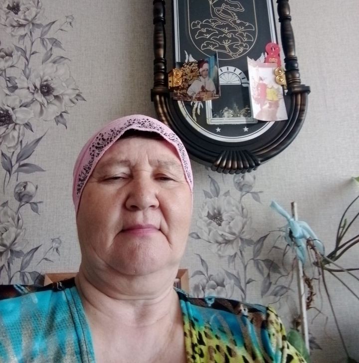 Дворник Камских Полян Рамиля Равилевна: на страже чистоты и уюта