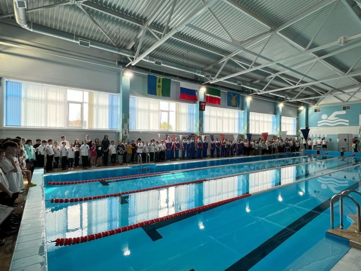 В Камских Полянах прошло первенство по плаванию среди юных спортсменов