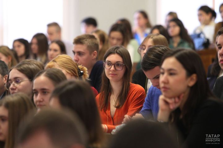 В Госдуме выступили за ограничение роста стоимости обучения в вузах