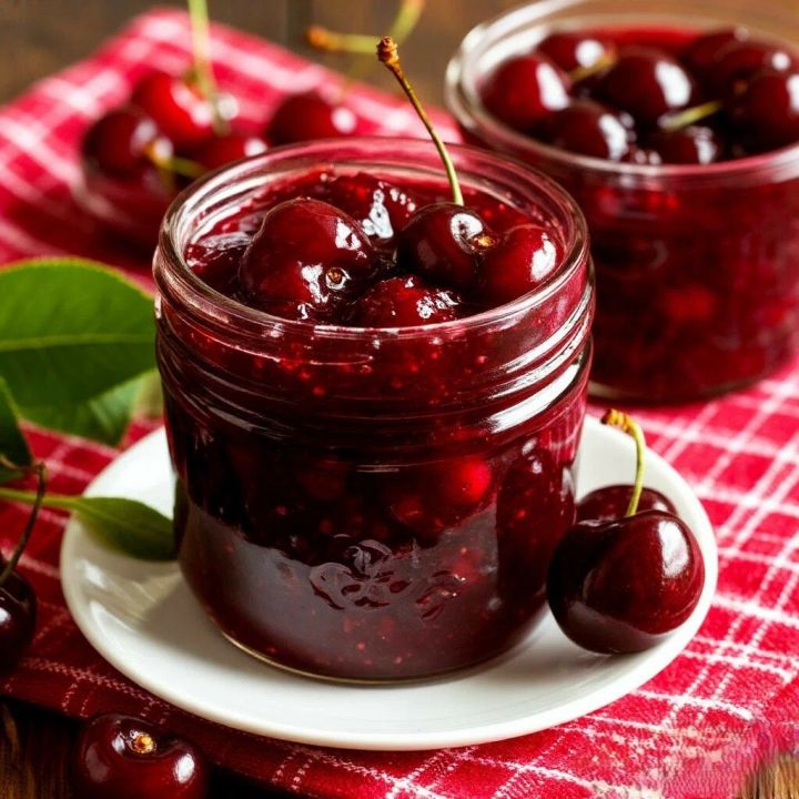Вишня: польза, вред и лучшие рецепты