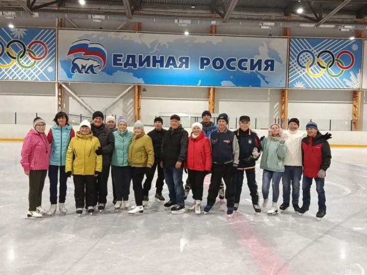 Спортивная школа № 7 Камских Полян провела праздник для старшего поколения