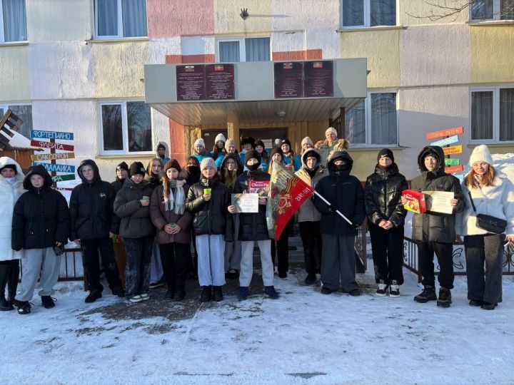 В Камских Полянах прошел патриотический квест «Знамя Победы»: подробности игры