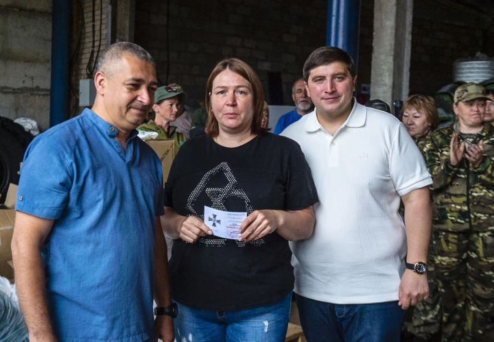 В Курбан-байрам из Нижнекамского района отправили новую партию гуманитарной помощи бойцам.