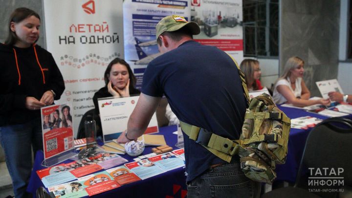 В Татарстане с начала года через кадровые центры работу нашли 181 ветеран СВО