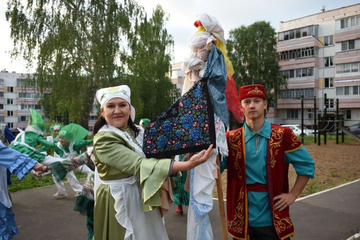 В Камских Полянах собрали подарки к празднику «Сабантуй» — «Булэк жию»